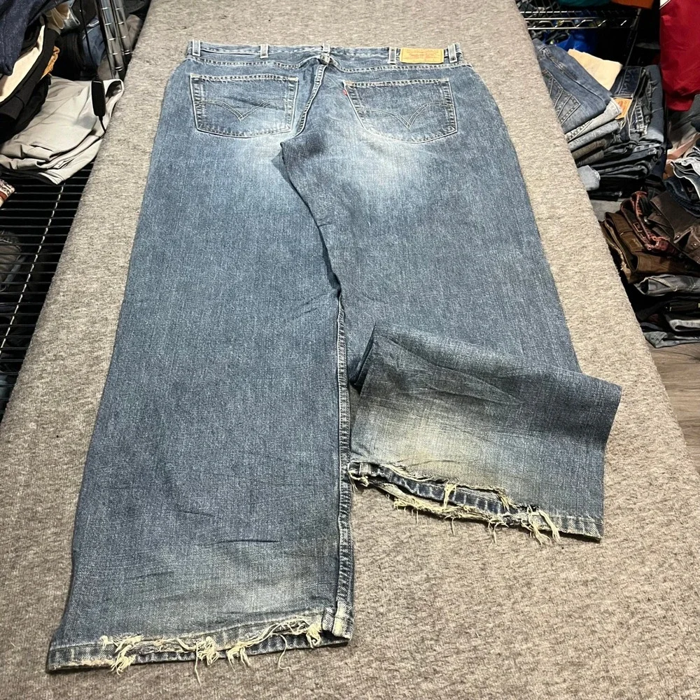 Levis 569 Loose Straight Jeans Mens 38x32 Medium Wash Distressed Blue Denim